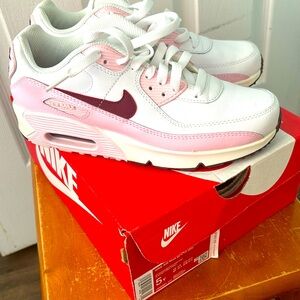 Nike Girls Shoes